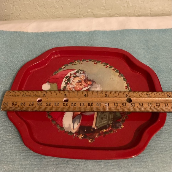 Lot of 9 Vintage Christmas Ornaments plus 1 Mini Metal Santa Tray. - Picture 12 of 16